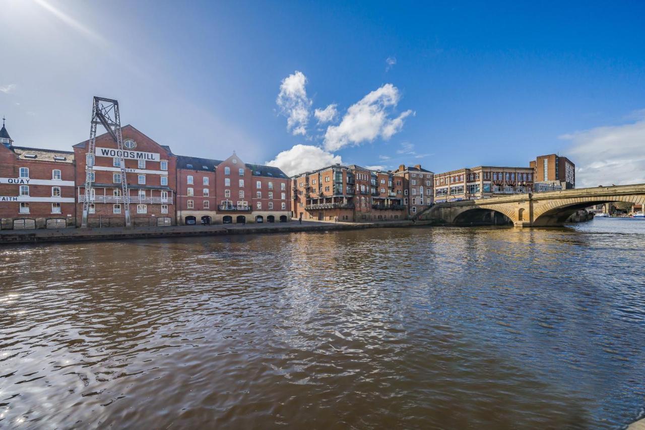 Woodsmill Quay Riverside Apartment - Heart Of York Esterno foto